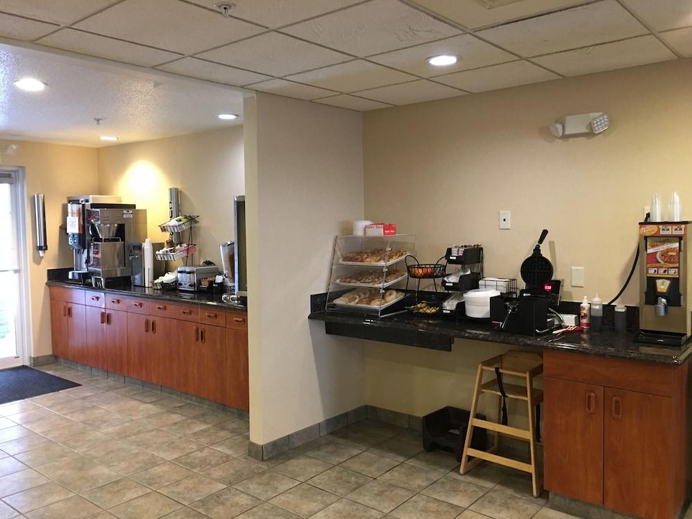 Microtel & By Wyndham Rice 2*