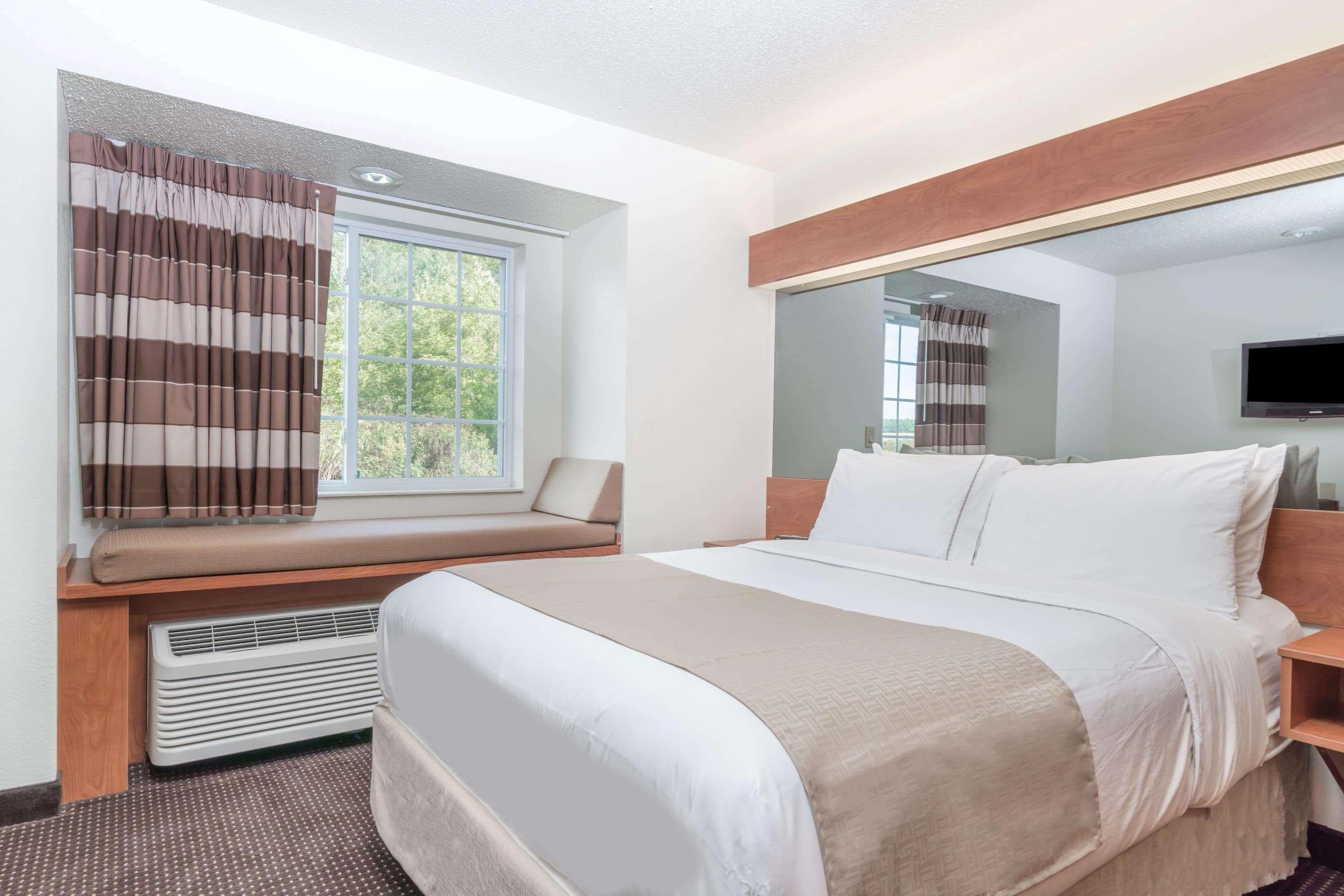 Hotel Microtel & By Wyndham Rice 2*