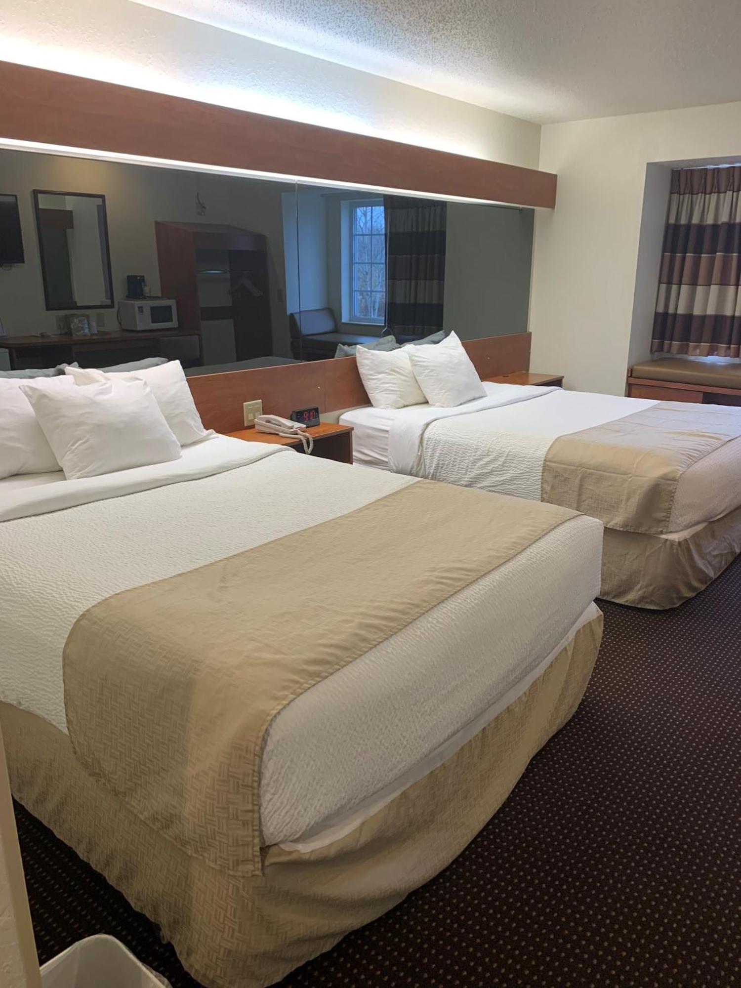 Microtel & By Wyndham Rice Hotel 2*