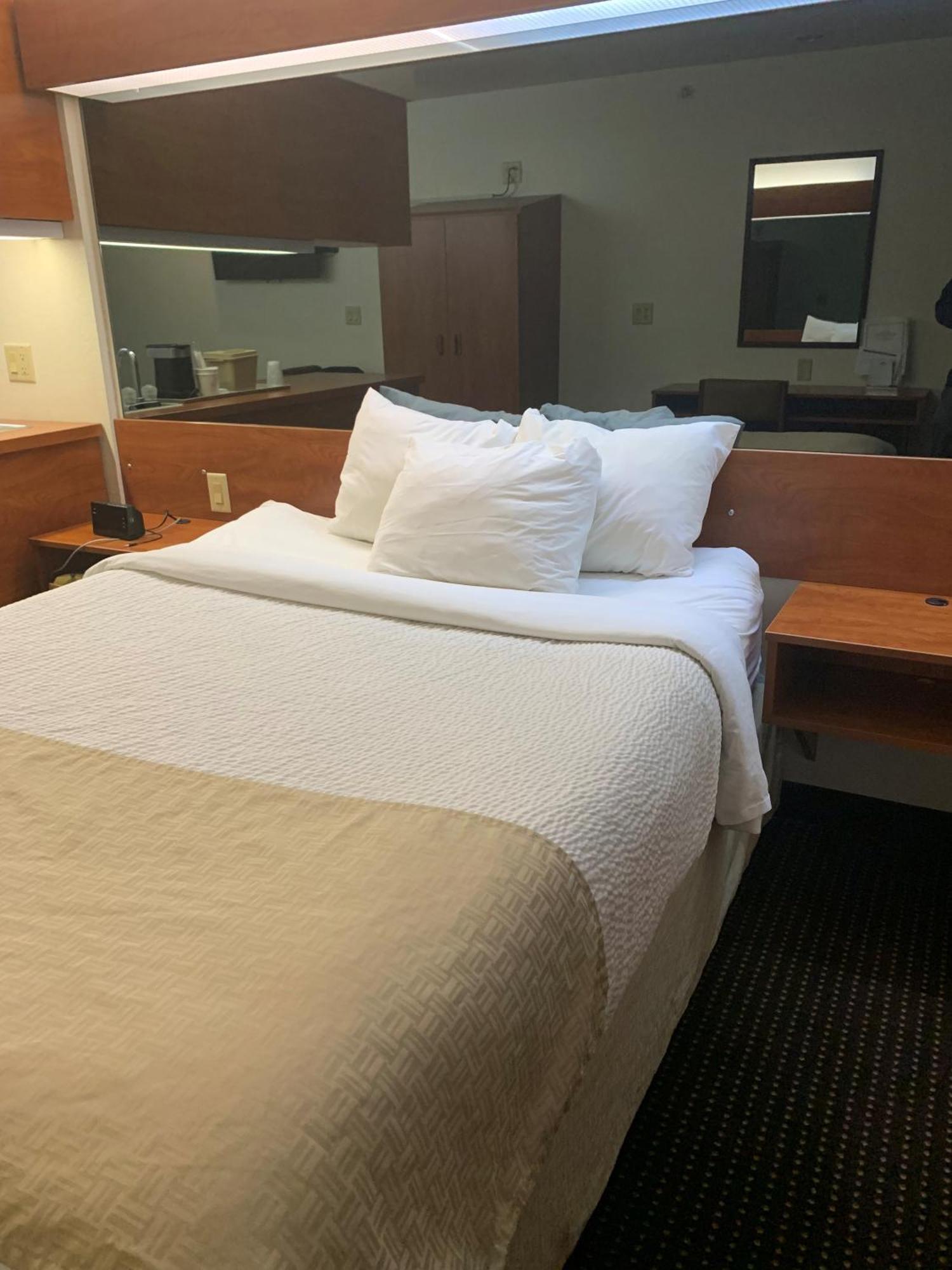 Hotel Microtel & By Wyndham Rice 2*